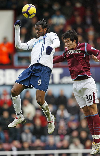 城市泳池因 城市泳池因